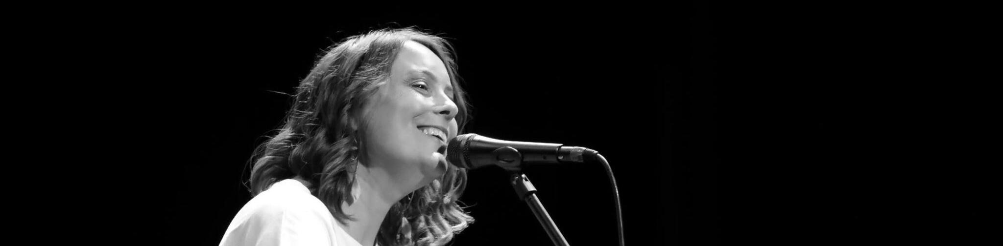 Beth Sarah Pavilion Worthing credit Mike Coombs